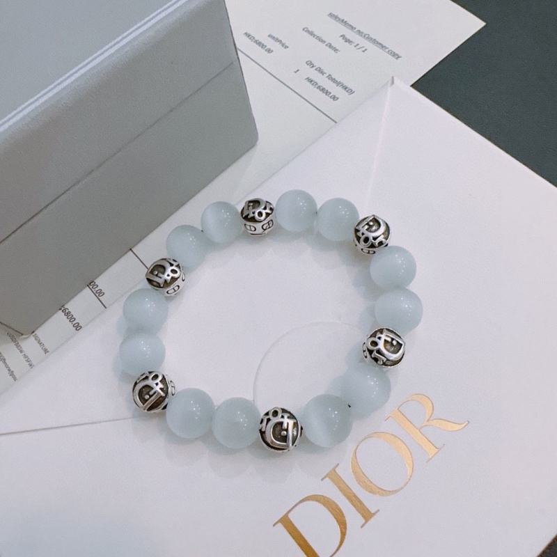 chr1st1an D10r bracelets